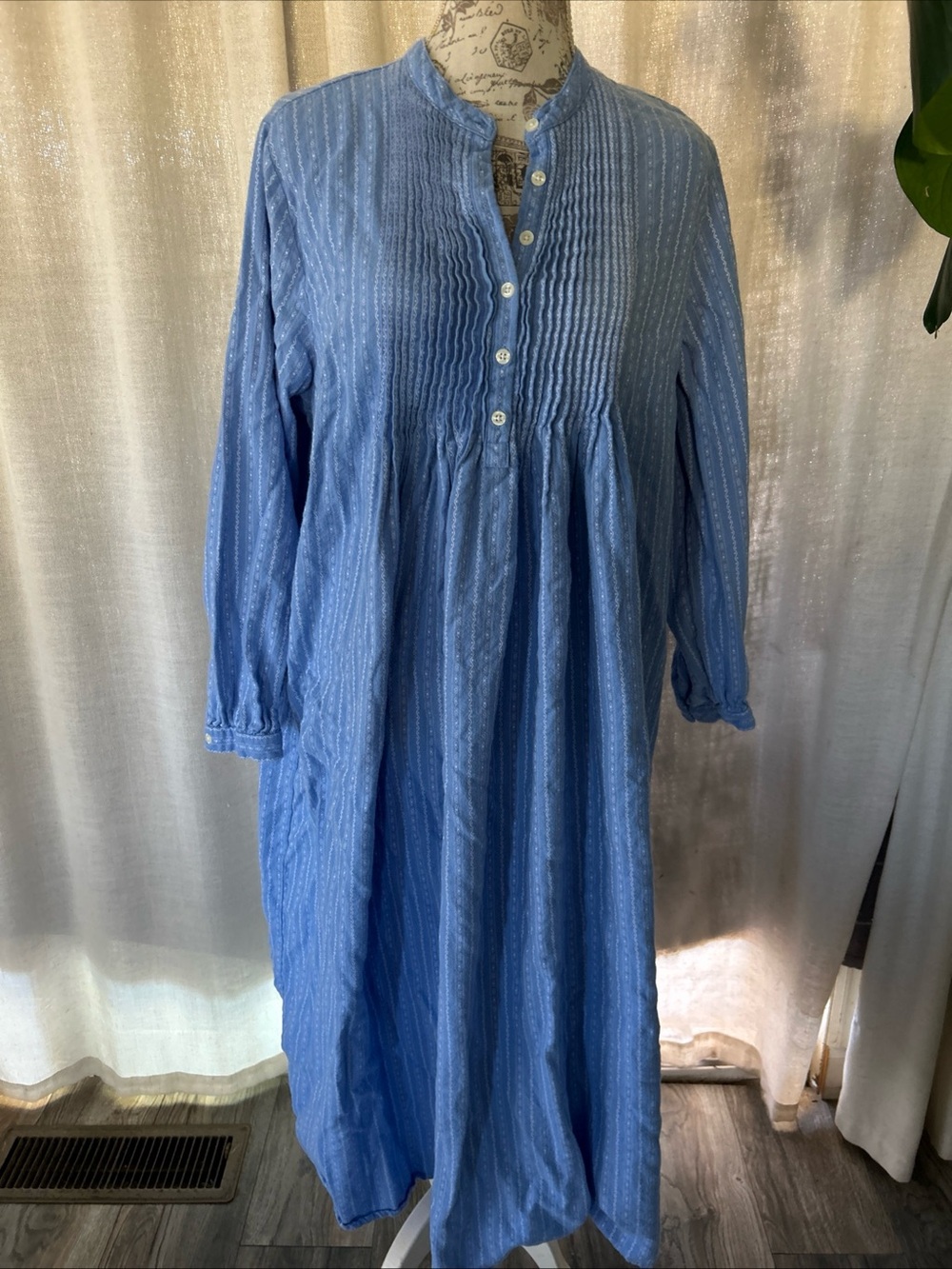 Vintage LL Bean by Lanz Flannel Nightgown 1X Blue White Ditsy Floral Eyelet Lace